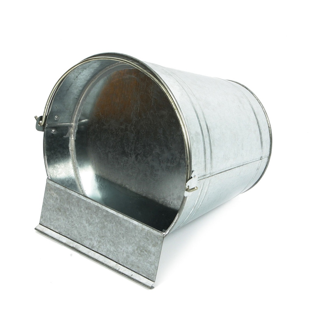 Galvanised horizontal bucket drinker