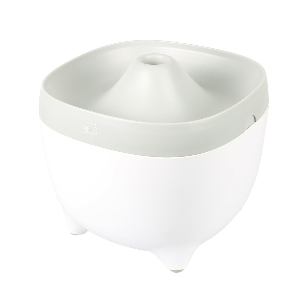 Yuna drinking fountain
